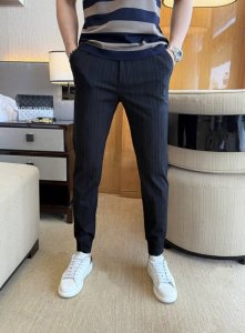 范思哲 2025Ss蛇年春夏专柜同步爆款休闲裤 本季必入百搭款式 上身极为出挑 超级百搭款 原版1:1复刻 三标齐全 专柜最新时尚元素设计 进口定织高品质欧棉面