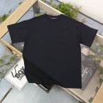 款号：Cx2807A 高版本 2025春季新款Louis Vuitton路易威登Lv简约胸前刺绣Logo图案绣花休闲情侣宽松短袖T恤，独一无二的活性环保面料染色