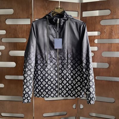 Mi 无Louis Vuitton 路易威登 2025秋冬新款爆款连帽夹克 经典款式设计 款式新颖 耐穿舒适不易变形 版型修身时尚 上身效果超赞 m一3Xl