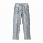 顶级版本 颜色：浅蓝色 尺码：28-34 超帅Louis Vuitton24春夏Tyler联名系列！Monogram满幅Logo提花彩色老花牛仔裤！ Lv衣橱一