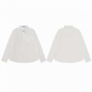 款M679 普拉达 Prada顶级品质新款白衬衫 后面贴布刺绣Logo衬衫 顶级版本★Prada普拉达 Ss春夏新款牛津纺纯色长袖衬衫绝对高品质！随意对比！ 经