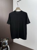 P310Burber*Y巴*莉2025年春夏新款打底男士针织圆领短袖T恤。香港洋行货，重磅高品质成衣水准。精选品牌定制面料，内含桑蚕丝，经丝光工艺处理，手感细腻