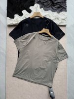 descente迪桑特Running跑步运动健身男士速干短袖针织衫T恤春夏新品 迪桑特速干短袖 让你告别粘腻束缚 尽享干爽自由 迪桑特前沿科技面料 拥有卓越的透