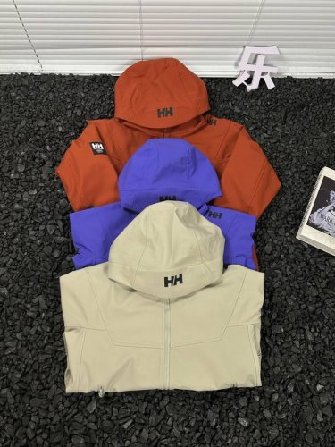 210 - 海丽汉森Helly Hansen美式机能风软壳纯色经典简约百搭户外三防运动舒适百搭连帽工装防水夹克外套冲锋衣 男女同款 - 厌倦了每次出门前为穿搭发
