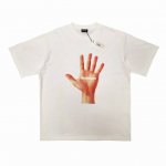 90 We11Done 手掌短袖 Ins高热度款式 260克纯棉双纱汗布 定染同缸1*1螺纹 舒适宽松 上身有型情侣同款 Color:黑色 白色 尺码表 For