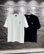 刺绣款长期不下架放心推 Kailas 凯乐石基础款胸口刺绣Logo短袖男女同款 这T恤我爱它一万年啊啊！！ 采用260克新疆棉手感超级无敌！ 经典简约万针刺绣标