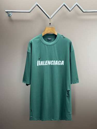P100 高端品质 巴黎世家Balenciaga 原版高克重双纱纯棉面料 重工艺印花、手感滑爽 L极度舒适体验 十足的高级感，都保持奢华高贵的特有的视觉质感.