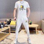 直 D&G杜嘉班纳 胖子福音 2025官网同款.世界知名奢侈品牌.夏季男士 双丝光 高品质货套装 采用进口原单面料 ，当季时尚潮流款，百搭爆款。简洁大方，精密的