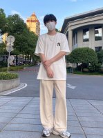 the North Face 北面春季漫画地球情侣短袖 采用260克定制双纱精梳棉，三针五线做工，领口包包边条 舒适透气柔软又亲肤小哥小姐姐绝对是你衣橱 穿洗多