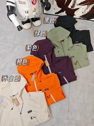外贸跟单2025春季新款Patagonia巴塔哥尼亚Torrentshell系列轻量级户外连帽冲锋夹克外套 男女同款户外三防冲锋衣 采用2.5层H2No技术面料