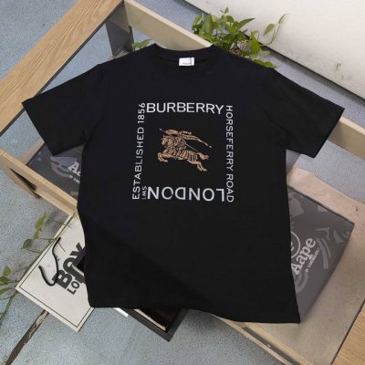 110 【款号：Cx914】高版本 2025新款Burberry巴宝莉硅胶大战马图案Logo印花休闲情侣宽松短袖T恤，独一无二的活性环保面料染色，32支双纱精梳