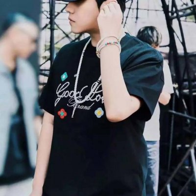 模特图 goodbrand 刺绣花卉 标语短袖T恤 情侣同款 颜色 白色 码数 S M L Xl