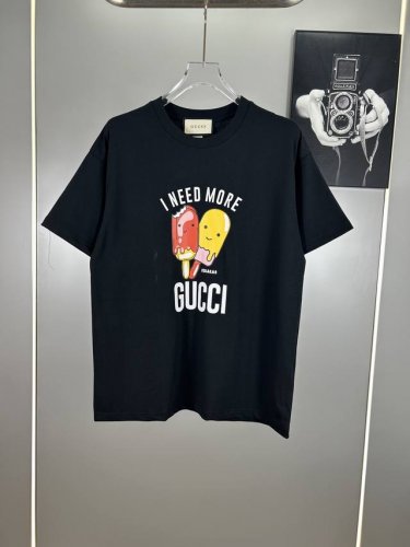 高端原版规格版本 古驰 Gucci 重工彩色Logo短袖T恤男女时尚同款 2025Ss新款纯棉双纱 定制面料采用威化布织法，超高端针织工艺，版型紧致立体，顺滑，