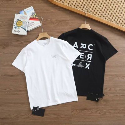 供 品牌：始祖鸟 Arcteryx 尺码：M-L-Xl-Xxl-Xxxl 颜色：白色-黑色 类型：男士运动速干T恤 材质：230克运动户外科技棉 领型：正肩款圆