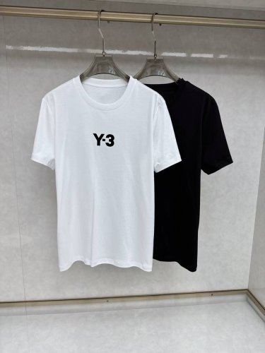 y3 2025Ss春夏最新款短袖T恤，手感柔软，穿着舒适，做工精细.上身效果无敌帅气，码数 M-3Xl