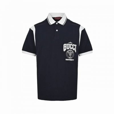 Gucci 古驰 航海系列学院风肩袖拼接polo短袖 原版品质，欢迎对比。前幅采用进口田岛机万针刺绣，下排小字母绣花体现进口绣花机功底。还原原版品质。纽扣定染与