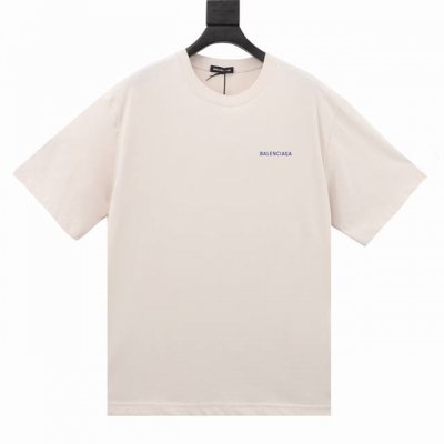Balenciaga 巴黎世家 前后字母印花圆领短袖 采用双纱平纹，100%棉，32支双纱棉高密布，面料用的是国产新疆优质棉纱，新疆棉花是国产棉花中公认的优等材
