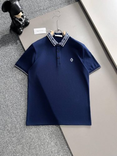 迪奥245Ss新款春夏短袖翻领T恤polo，最高版本客供定制高端朱地面料简单时尚款，拼色螺纹超级好看！胸前Gg刺绣经典Logo简单大方的款式！满满的高级感，四季