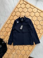 Descente 迪桑特秋季新款针织夹克 面料选用岛国新型针织面料，面料具有张力和回弹性，手感软膜细腻，很Q弹，吸汗快干科技，快速蒸发汗液，透气舒适，抗皱回弹后