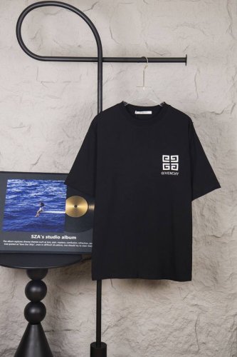 款号M034 Givenchy 纪梵希 市面顶级版本 S圆领T恤 采用280克36支活性环保面料 同缸定织定染原版同色螺纹 刺绣采用万针刺绣工艺大厂做货 全套定