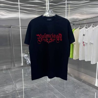 Bal 巴黎世家 2025春夏新款 圆领短袖T恤 植绒工艺 男女同款宽松版 S M L Xl Xxl 五个码 颜色：黑色 白色 灰色