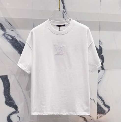 高品质 Louis Vuitton 路易威登前后凌波刺绣新款T桖， 25Ss春夏新品，胸前后幅Loog凌波刺绣，高工艺刺绣，采用德国百灵达万针刺绣，质感饱满凹凸