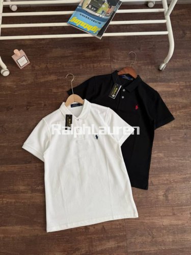 颜色：白色，黑色 尺码M到3Xl 25重磅升级索罗娜面料！不可错过的polo衫！自留三件！拉夫的polo衫穿出去真的气场很足！ 线上1000+ 冠希哥，小贝，杰