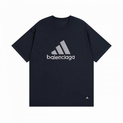 p110细节图【顶级版本.官网品质】Balenciaga/巴黎联名Adidas前面经典Logo组合，双面正反穿搭刺绣短袖T恤# 面料采用巴黎Zp定织定染全棉双纱
