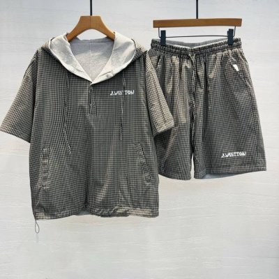衣服 短裤 驴家 2025夏新款连帽套装短裤 双面穿，可拆套 走秀款 今年最新最设计 胸前最新Logo 非常洋气 独家定制原版防晒面料 垂感超好不易褶皱 超报超