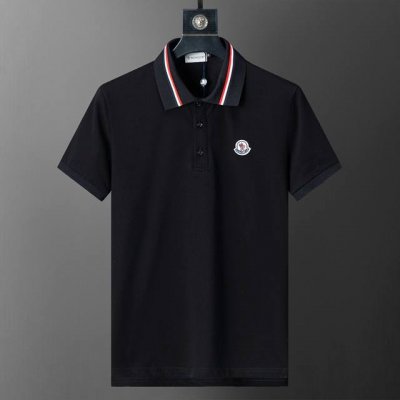 春夏官网同步新款翻领T恤polo，丝光珠地面料 原版五金 款式时尚 帅气，面料舒适，做工严谨 ，走线工整。上身效果好 码数 M-3Xl 黑色