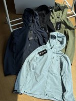 供 凯乐石Kailas 都市系列 胸口刺绣口袋 户外软壳尼龙薄款外套男女同款 黑色 藏青 军绿 天蓝 S~Xxl 专业级户外尼龙软壳面料打造，透气防晒，胸口刺绣