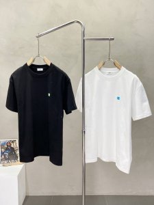 chanel香奈儿独家专供新款原单男士休闲短袖 高端定制 高版本 时尚百搭爆款进口面料 手感超柔软细腻 穿着亲肤舒适 高端精品 代工厂P精细做工 上身非常赞 男
