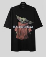 Balenciaga 市面最高版本 尤达宝宝短袖 原版开发定织280G面料 高度还原 洗水处理 手感厚重 质感区别市场货 采用进口椭圆机印花 每个印花对位整齐