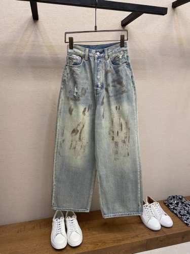 acne Studios泼墨牛仔裤 最好版型的神裤推荐！采用定制进口7S 12安竹节棉牛仔面料 肤感舒适 质感十足。定织定染，颜色100%一致。全件采用纯手工定