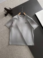 隔天出货 P160 高品质 Balenciaga/巴黎世家 2025春夏新款男款蜡染水洗短袖T恤 精梳重磅洗后双纱面料，高强度面料掂起来手感份量十足，上身也比普