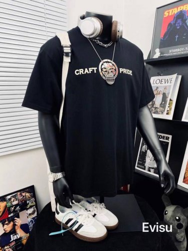 上新 Evisu 福神夏季新品海神标志图案达摩印花男女休闲短袖T恤 不得不推荐一款非常受欢迎的硬货！夏季你需要这样一件超百搭的T恤 大幅印花采用双幻彩金色调调