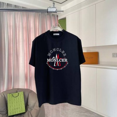 moncle* 蒙口2025夏季新款 个性Logo印花 定制面料300 短袖T恤 男女同款 尺码 S M L Xl Xxl 五个码 颜色 黑色 白色 湖绿色 紫