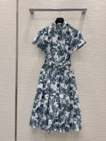 Christian Dio*R2025Ss新款花裙 印花连衣裙时髦低调气质又奢华高级！版型百搭不挑人，原版定制科技面料 做工品质看细节。白富美必入！强烈推荐。S