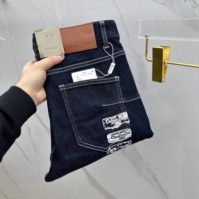 christian Dior 迪奥 高端定制、2025早春最新款小脚牛仔裤 柜台同步发售 进口固色面料 原版定制复刻 客供五金辅料 原单品质 重工洗水 做工走线