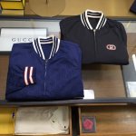 新品夹克 爆款上新 Gu..Ci 古奇 Ss最新立领休闲夹克外套 高端品质、双面可穿设计，版型面料五金都是定制，原版订制面料提花拼接撞色设计，仅需Logo采用时