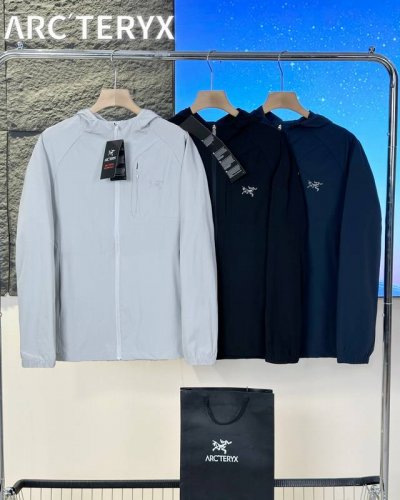arcteryx 始祖鸟口袋刺绣夏季新品情侣户外休闲连帽防晒衣外套！ 日常刚需必备款式.舒适透气多功能！ 面料防晒速干 ，透气性贼啦啦的好冰感极强，专业轻量防晒