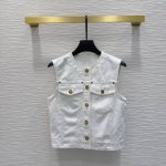 Louis Vuitt*On 2025Ss新款 全系列出品 出货即爆单 提花面料 特殊材质有肌理感 每个小细节都非常注重 恰到好处的高级感 立体剪裁 让成衣上身