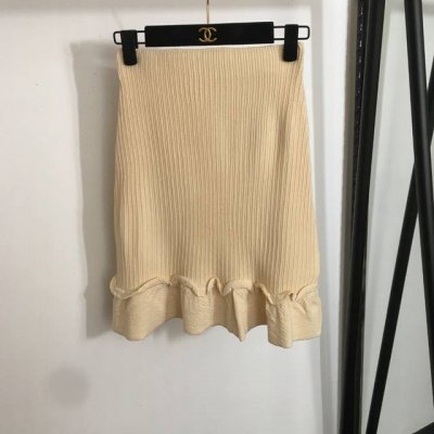 款号20252395 法国小众品牌Sandr*新款 荷叶边针织包臀半裙，杏色，Sml， S码；腰围60弹力，长52