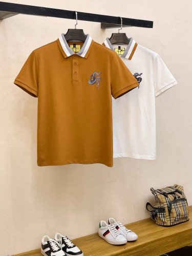 古驰25Ss新款春夏短袖翻领T恤polo，最高版本客供定制高端朱地面料简单时尚款，拼色螺纹超级好看！经典Logo简单大方的款式！满满的高级感，四季可穿。简欧风格