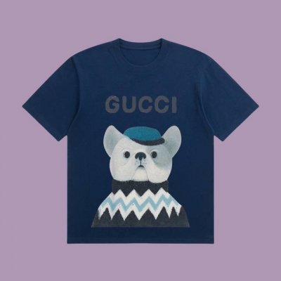 高端品质 Gucci 2025Fall 春夏系列 穿毛衣狗狗短袖T恤 区别普通印花 定织270G32支双纱纯棉面料 宽松版型 男女同款 颜色：白 黑 杏 藏蓝