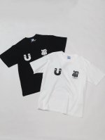 上新 款号: 691# Undefeated五条杠经典落肩宽松短袖男女同款 260G全棉双纱面料定染同色螺纹 胸前数码直喷印花 前后胸立体裁剪 双层面料缝合 定