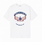 Givenchy 纪梵希星火字母短袖T恤,简单的设计看起来特别大方 版型剪裁特别有讲究 上身很洋气显瘦内搭外穿都看高密针织圆领设计 平整简约 亲肤透爽 T恤面料