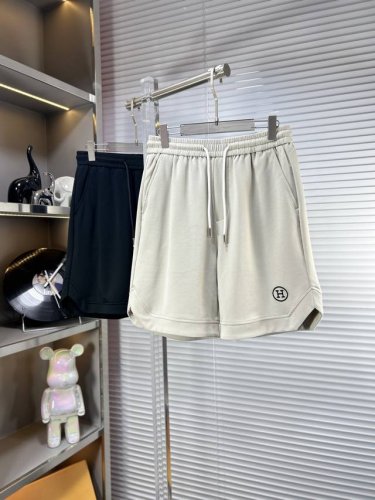 herm*爱马仕 Ss25夏季新款男士休闲短裤，堪称百搭单品，涤纶束干面料 微弹性 松紧腰边抽绳设计，保型性好、低弹丝的构造使裤身弹性恰到好处，并且不易起皱！码