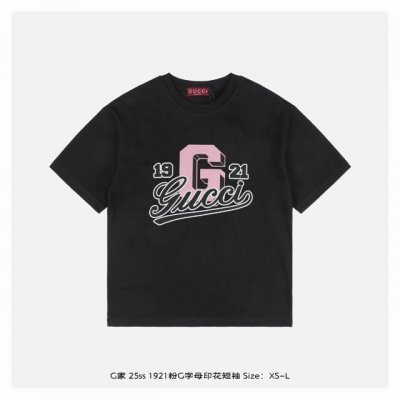 gucci 古驰 25Ss 1921粉G字母印花短袖 面料采用230克重精梳棉，定制32支1*1螺纹，成衣两遍水洗处理，面料舒适亲肤无异感，定制定染面料，纺织密