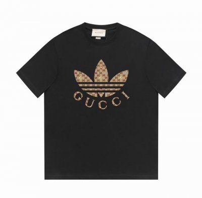 gucci古驰24Ss夏季系列 Gucci&Adidas品牌联名经典图案系列 -采用双纱纯棉250G 面料颜色定制定染 不缩水不退色 手感舒服 质感超强全套辅料
